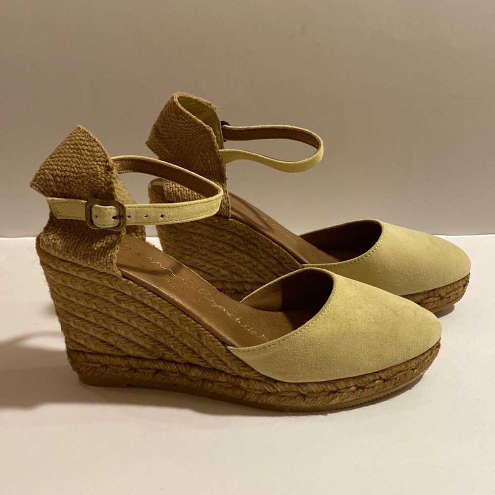 ✨NEW✨SUEDE WEDGE ESPADRILLES LIGHT YELLOW